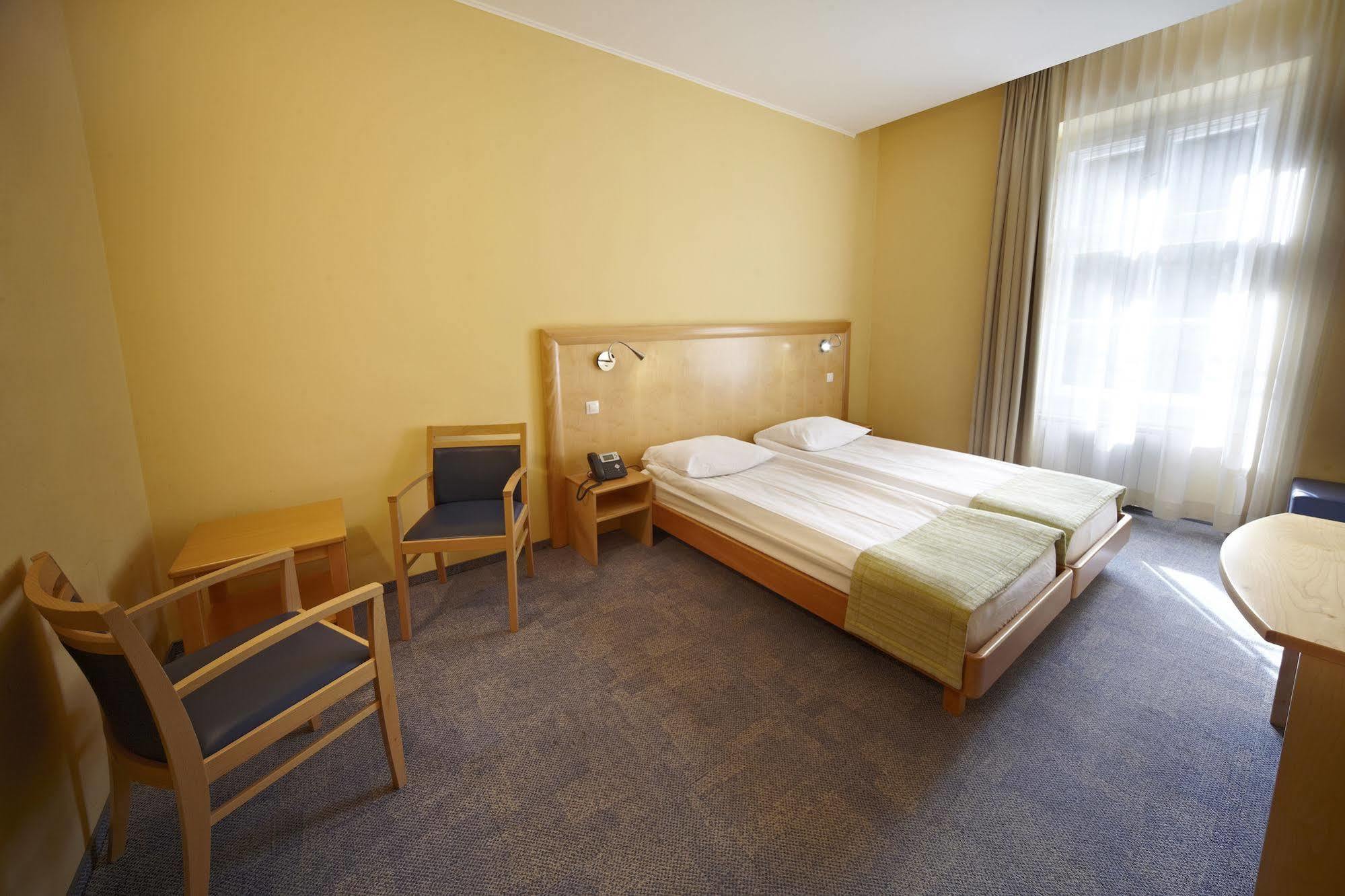 Depadansa Hotel Park - Terme Dobrna Dış mekan fotoğraf